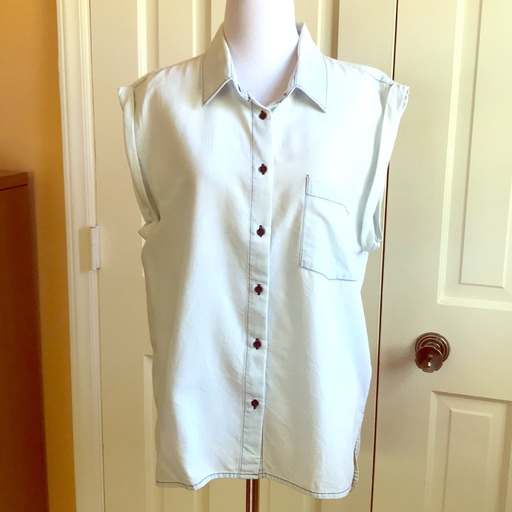 KIIND OF Distressed Bleached Sleeveless ButtonDown